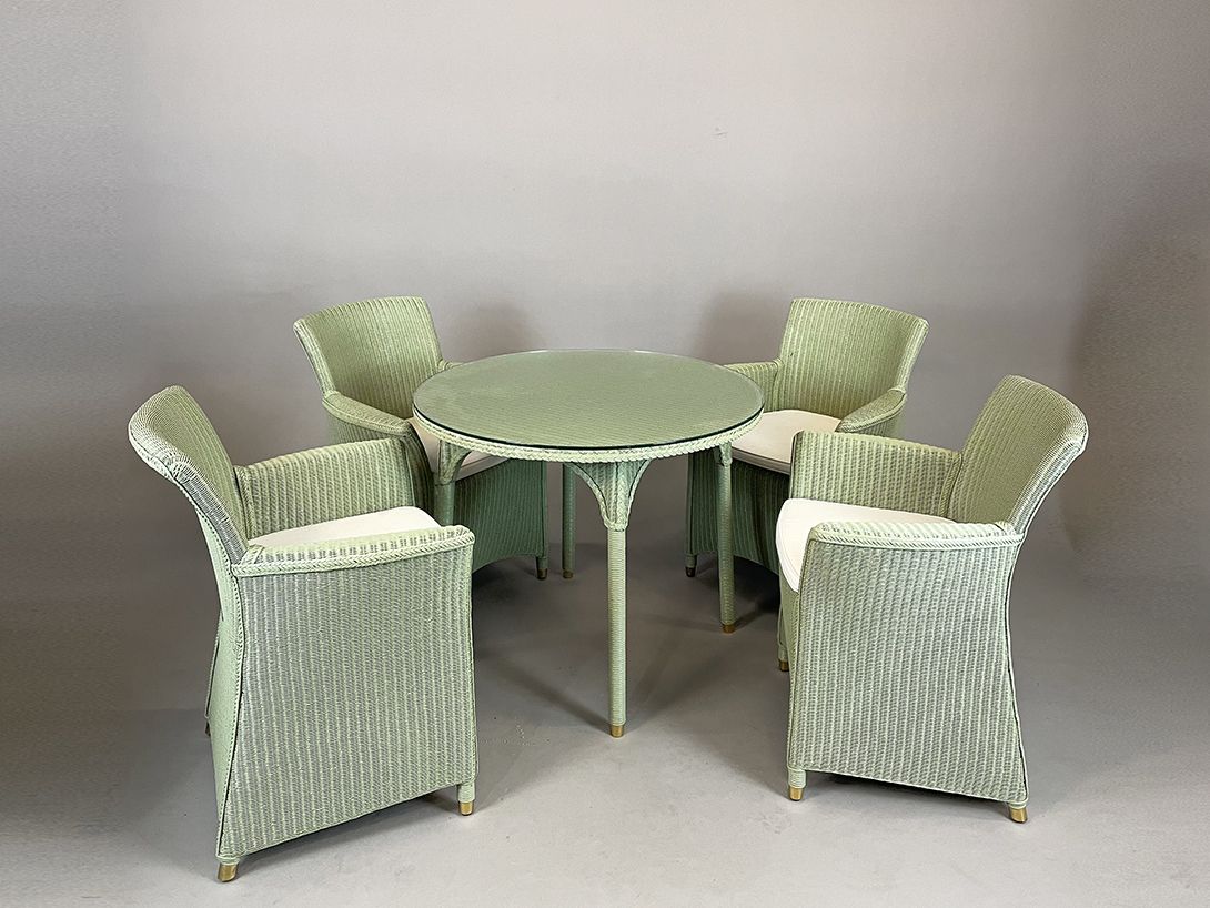 Foto Lloyd Loom Garden Table h75x90