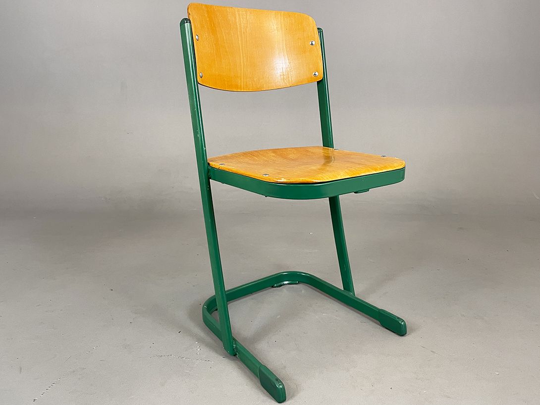 Foto German School Chair with Green Metal Frame