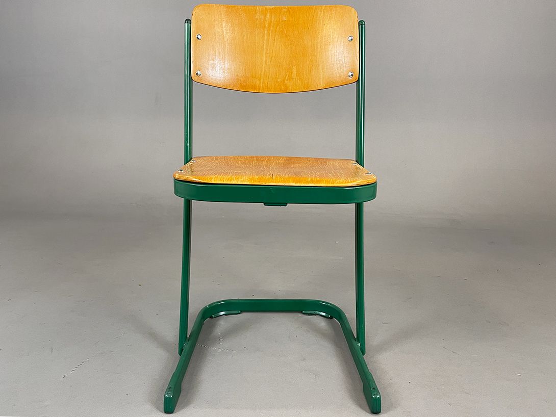 Foto German School Chair with Green Metal Frame
