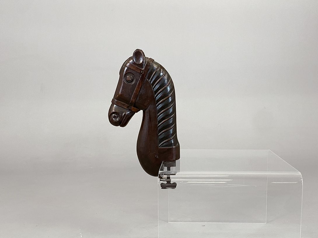 Foto Dark Brown Wooden Horse Head