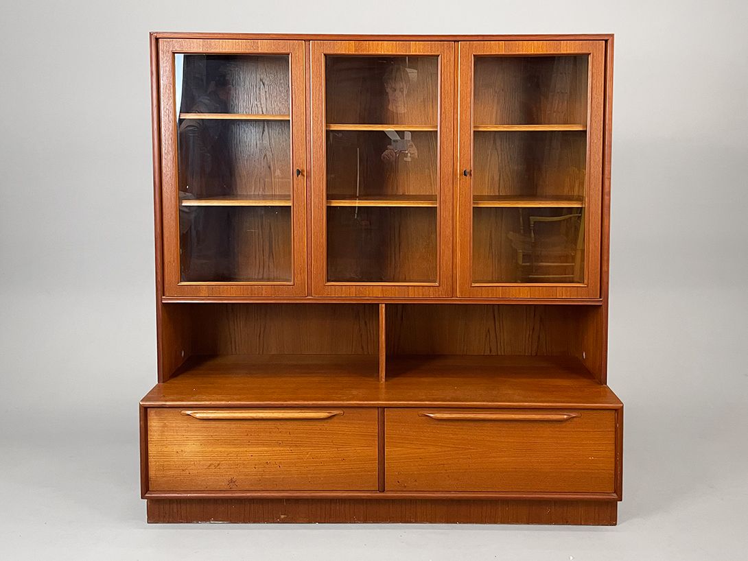 Foto Scandinavian Cupboard with Glass Doors, Berlin h152