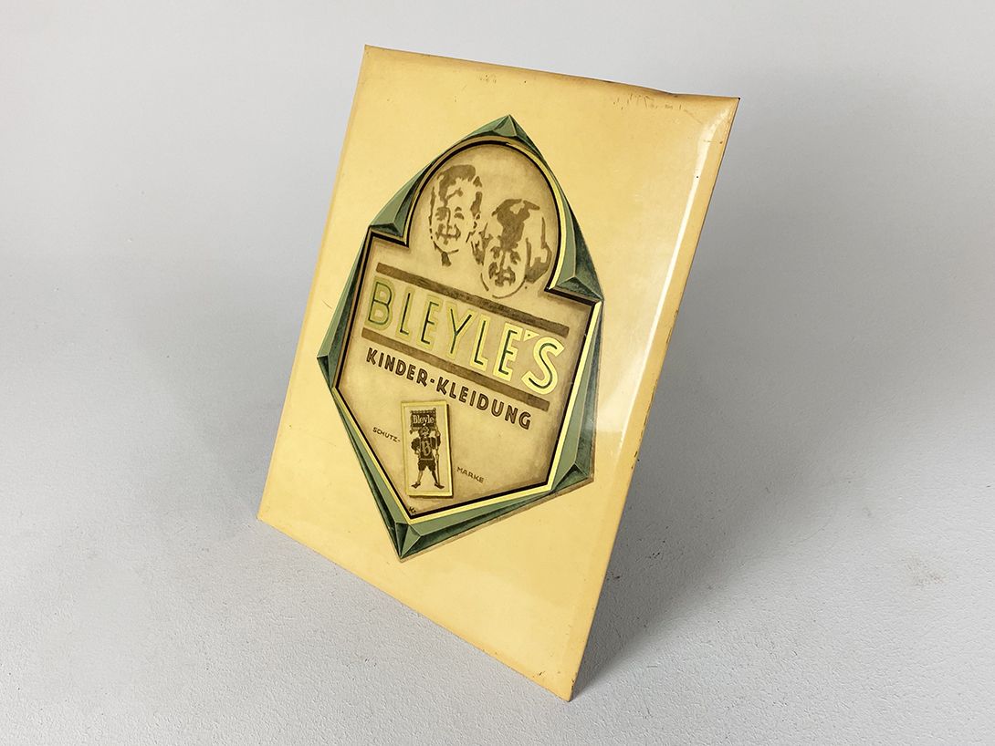 Foto Bleyles Clothing for Children, Enamel Sign, Germany //