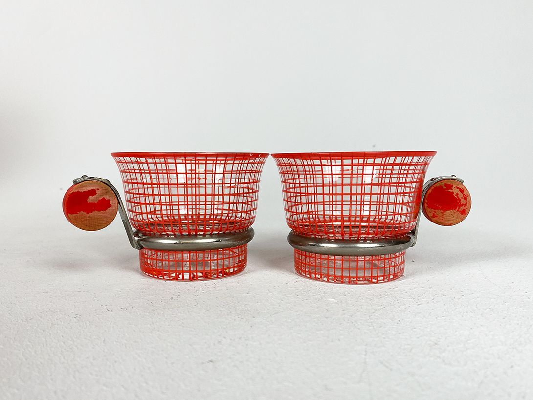 Foto Red Grid Glass Cup Bauhaus