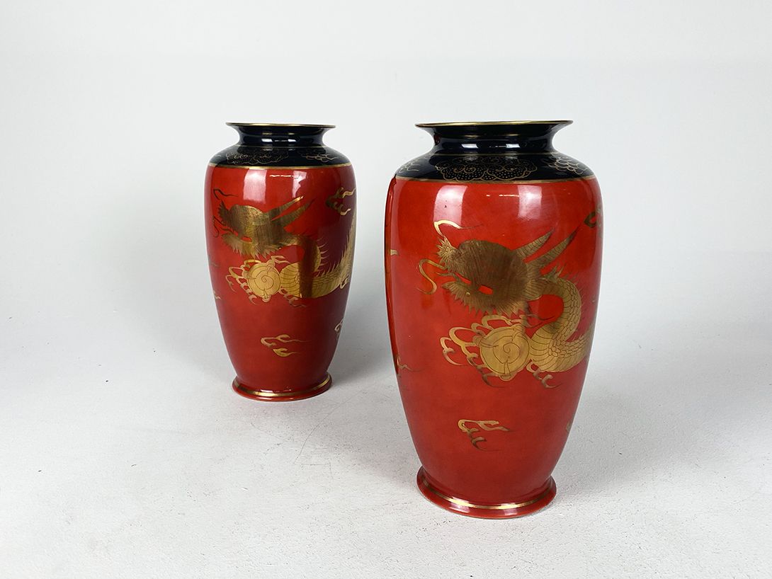 Foto Red Chinese Porcelain Vase h31x17