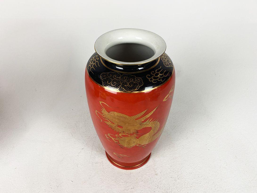 Foto Red Chinese Porcelain Vase h31x17
