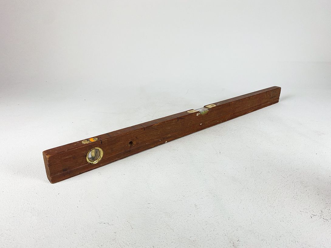 Foto Teak Water Scale