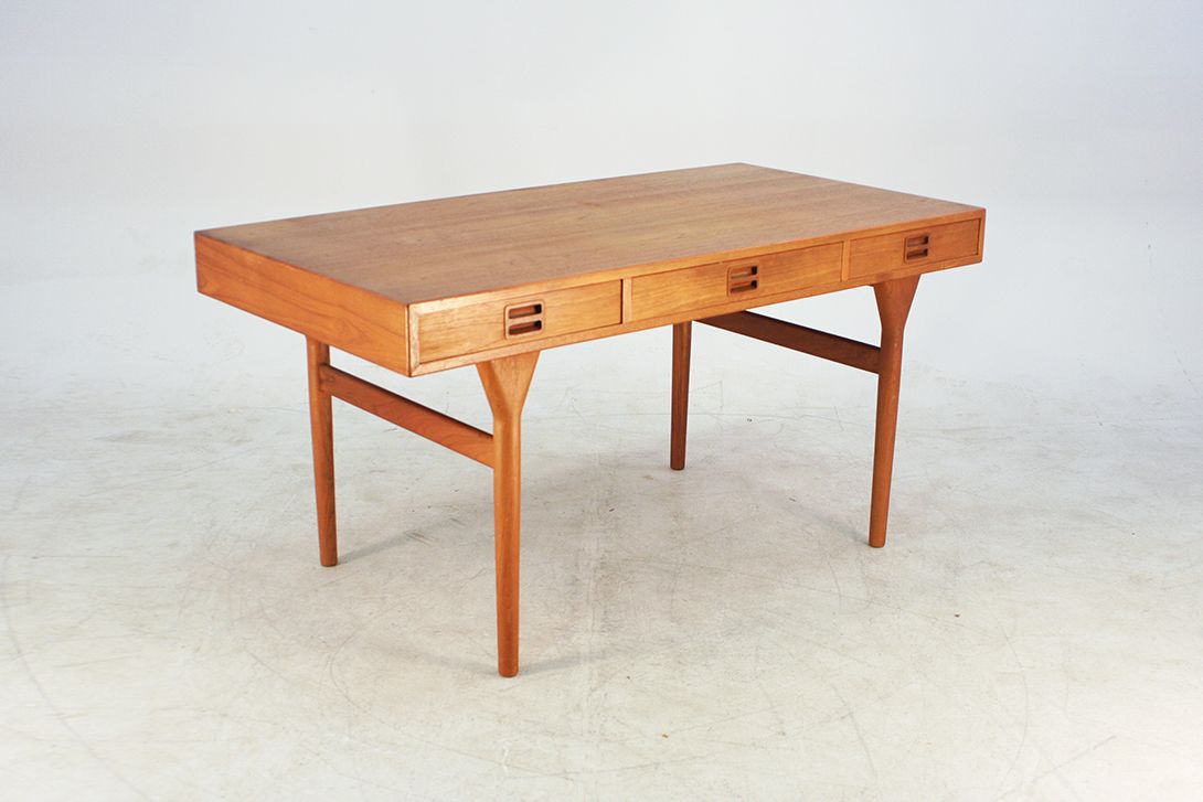Foto Teak Desk by Nanna Ditzel h73x145x75