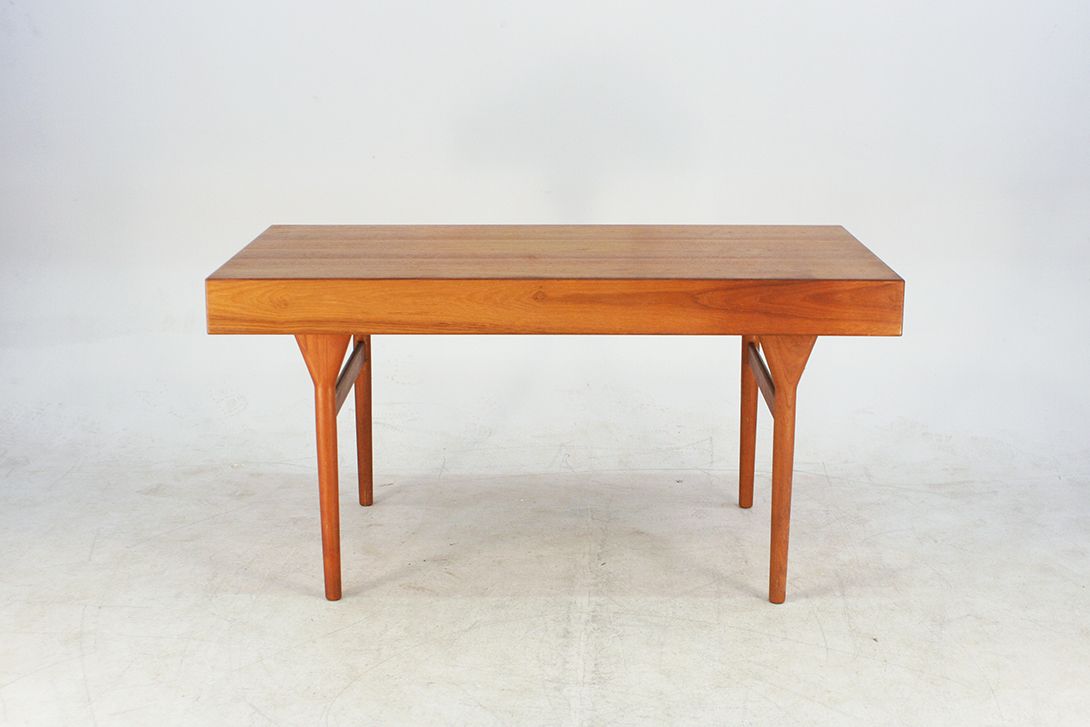 Foto Teak Desk by Nanna Ditzel h73x145x75