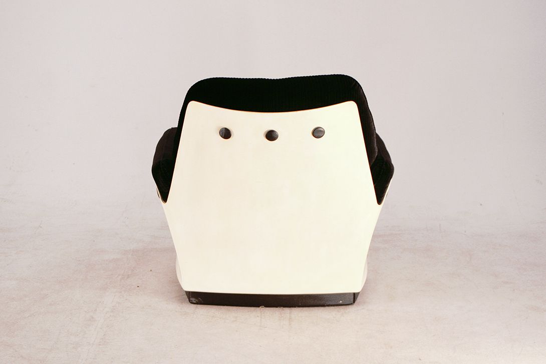Foto Black Velour Space Age Armchair