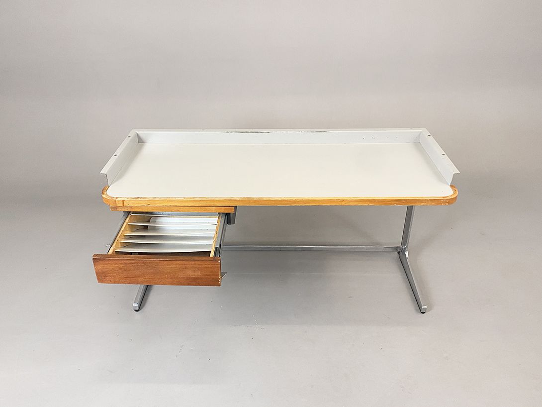 Foto Low George Nelson Side Desk Action Office for Typewriter h66x126x50