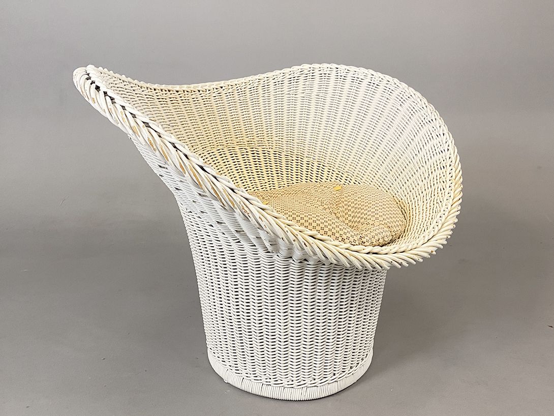 Foto White Rattan Lounge Chair