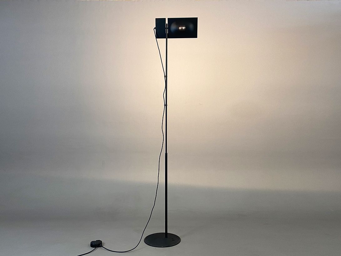 Foto Slim Black Floor Lamp h192 B2