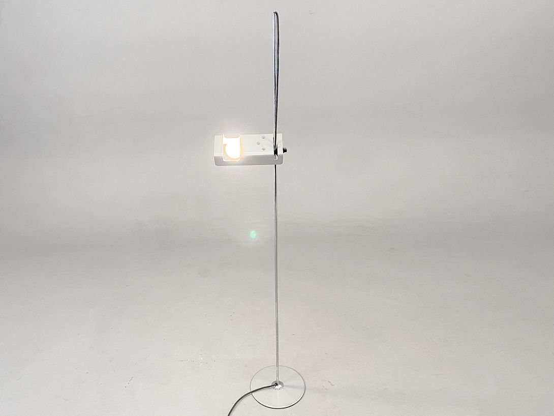 Foto Silver Futuristic Floor Lamp h146