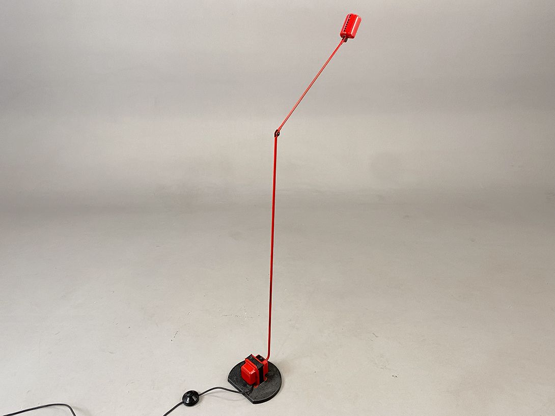 Foto Red Floor Lamp Lumina Daphine Classic 1975 h140 B2