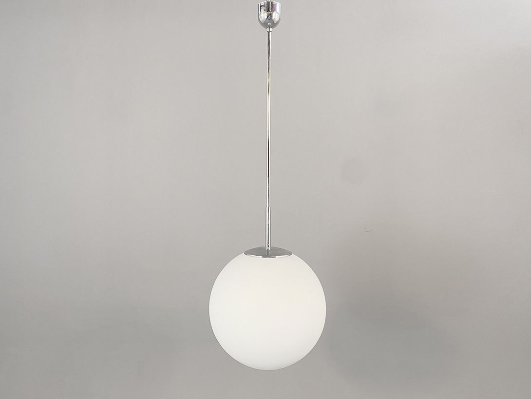 Foto White Pendant Lamp Ball with Long Chrome Neck ø45