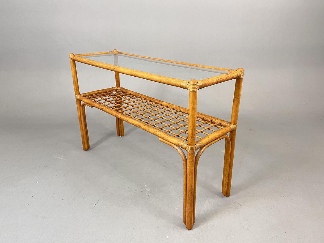 Foto Bamboo Shelf with Glass Top