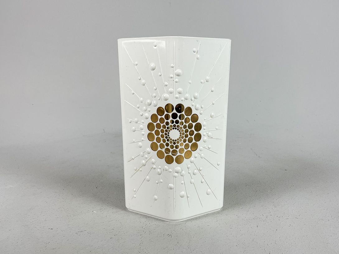 Foto Plastic Vase with golden Detail h22