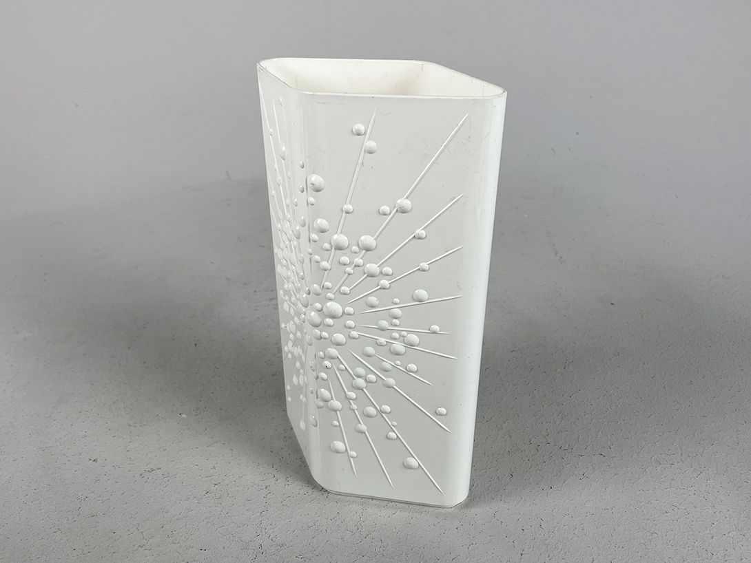 Foto Plastic Vase with golden Detail h22