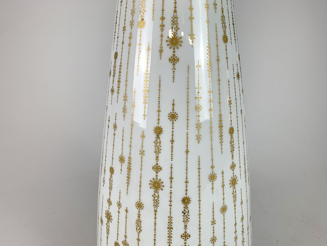 Foto Tall White Rosenthal Porcelain Floor Vase with Gold Details h65
