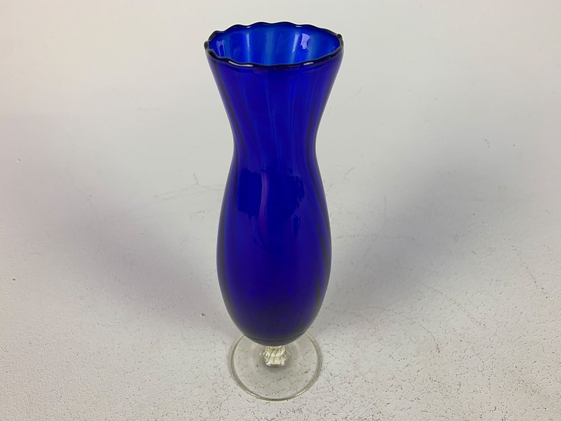 Foto Delicate Deep Blue Murano Glass Vase h26