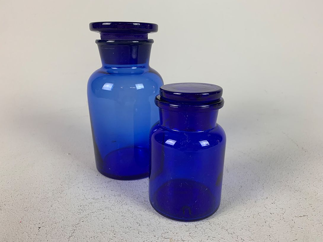Foto Blue Apothecary Glasses, different Sizes