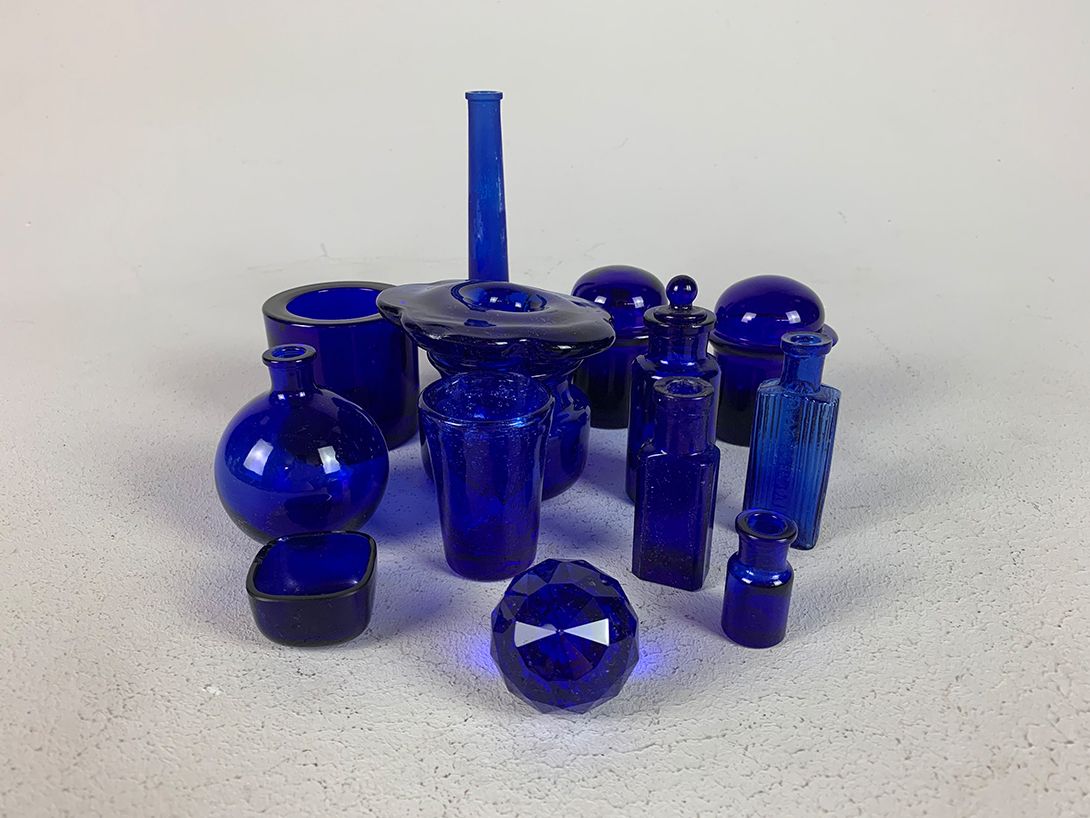 Foto Tiny Blue Glass Decoration