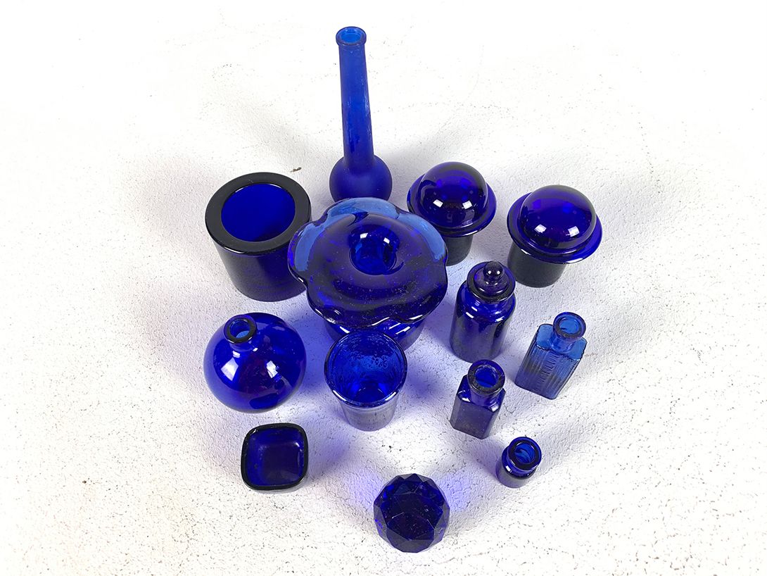 Foto Tiny Blue Glass Decoration