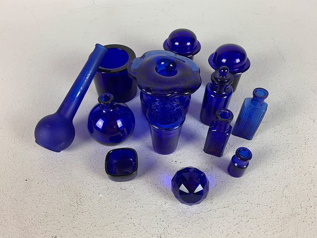 Foto Tiny Blue Glass Decoration