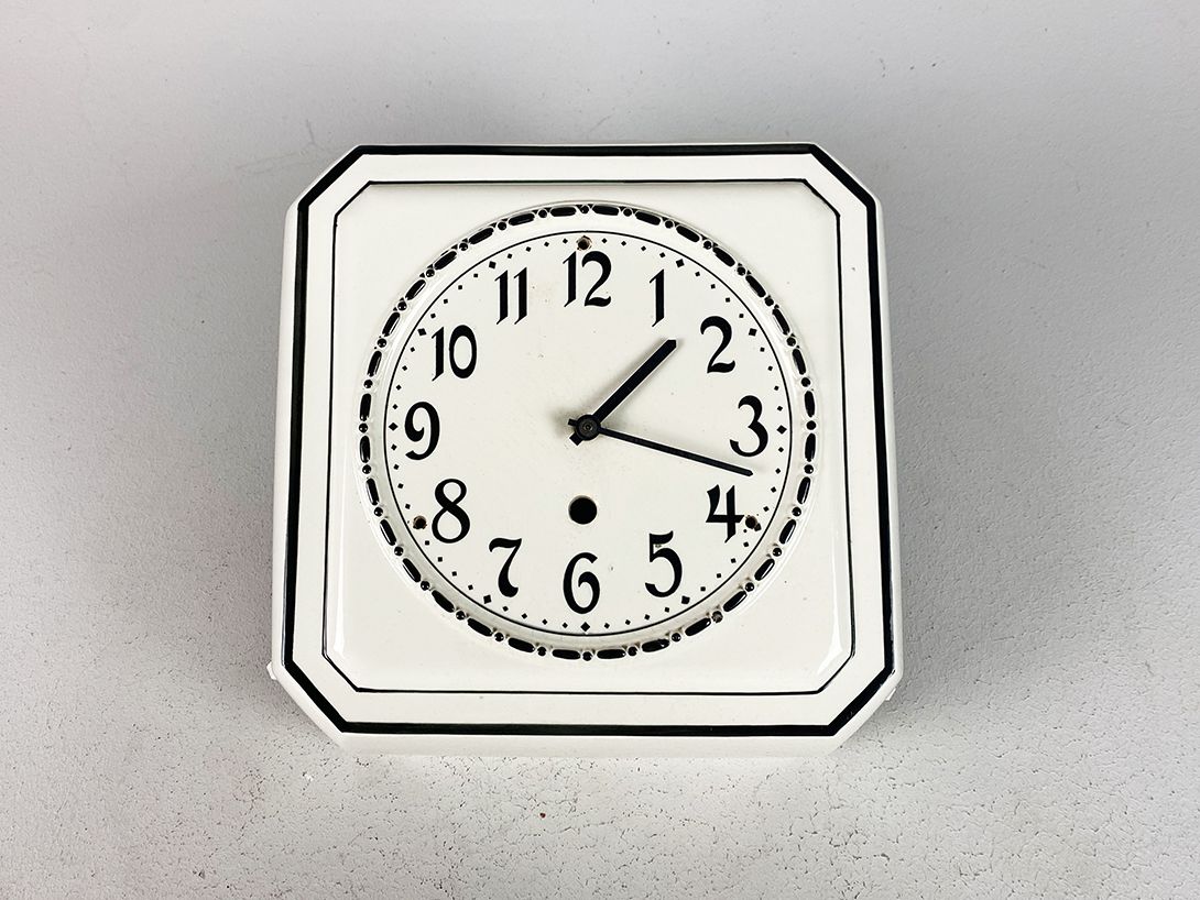 Foto Little BW Table Clock h30x29x9