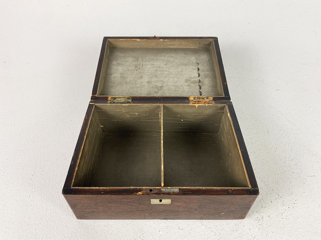 Foto Grandfathers Wooden Cigar Trunk h10x22x16 //
