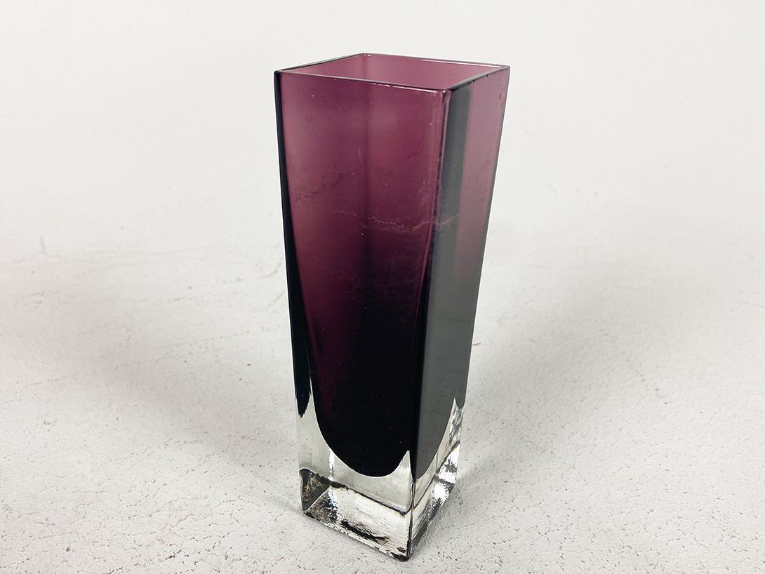 Foto Square Purple Glass Vase h17