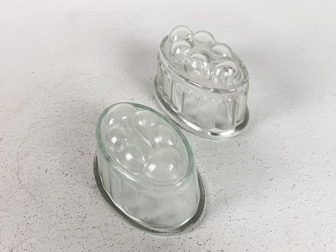 Foto Tiny Glass Cake Cups, Different Sizes