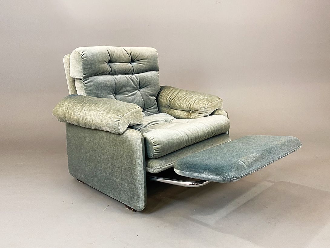 Foto Turquoise Velvet Lounge Seat with extendible Footrest