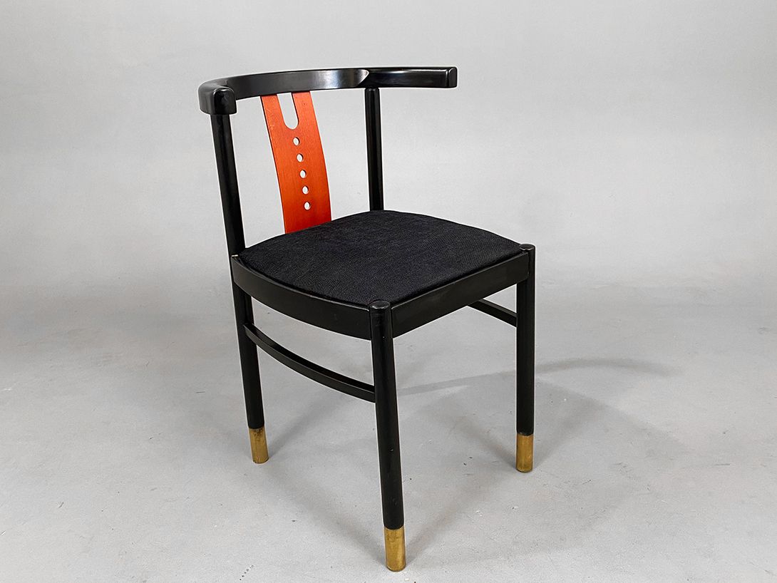 Foto Modern Bauhaus Style Chair with Textile Seat