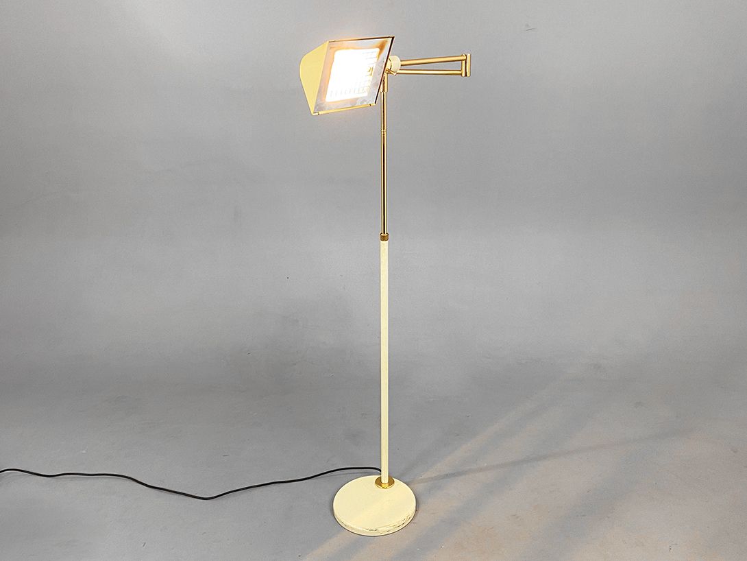Foto Beige and Brass Metal Floor Lamp h135 B2