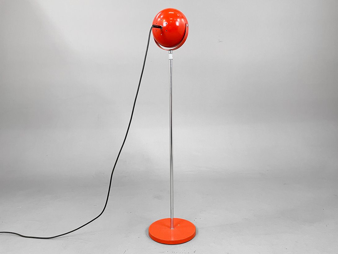 Foto Bright Orange Metal Floor Lamp h115