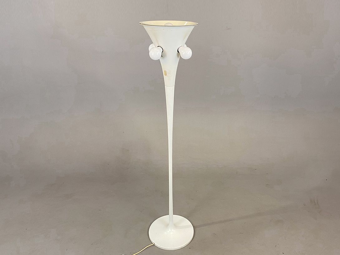 Foto Minimalistic Space Age Floor Lamp h152 D1