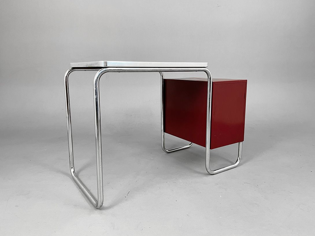 Foto Wine Red Metal Desk with Chrome Frame h69x97x51