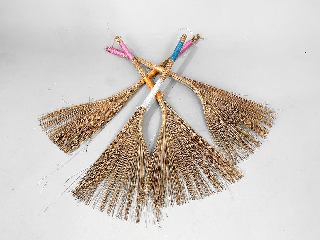 Foto Brooms h140