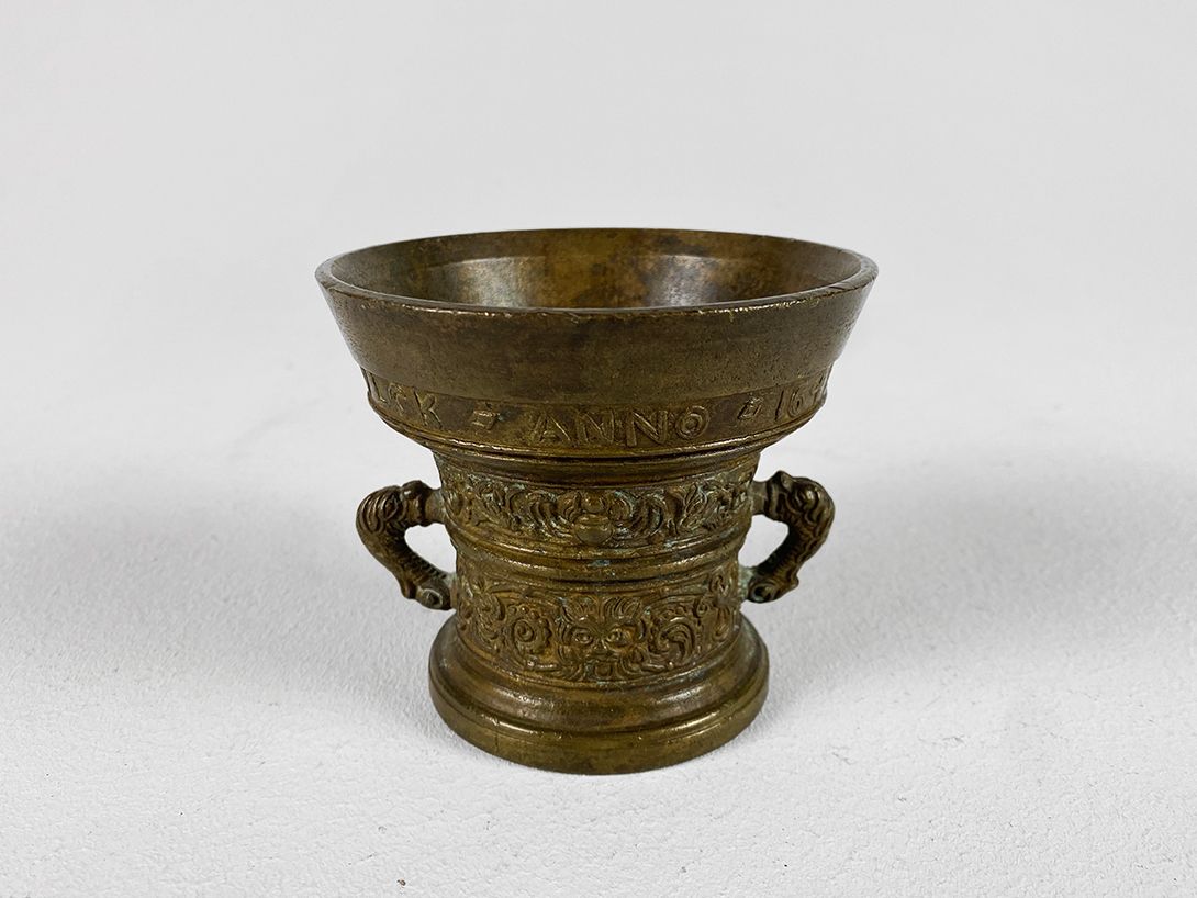 Foto Metal Mortar and Pestle