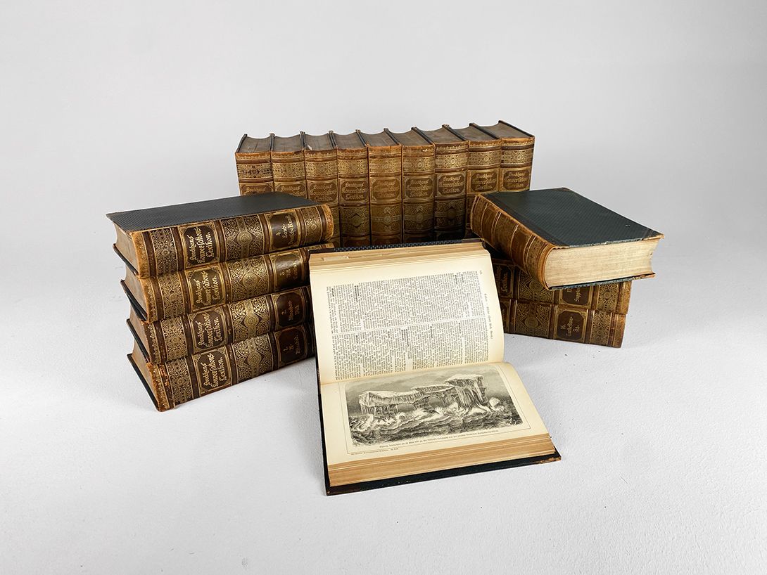 Foto 100cm of German Brockhaus Encyclopedias
