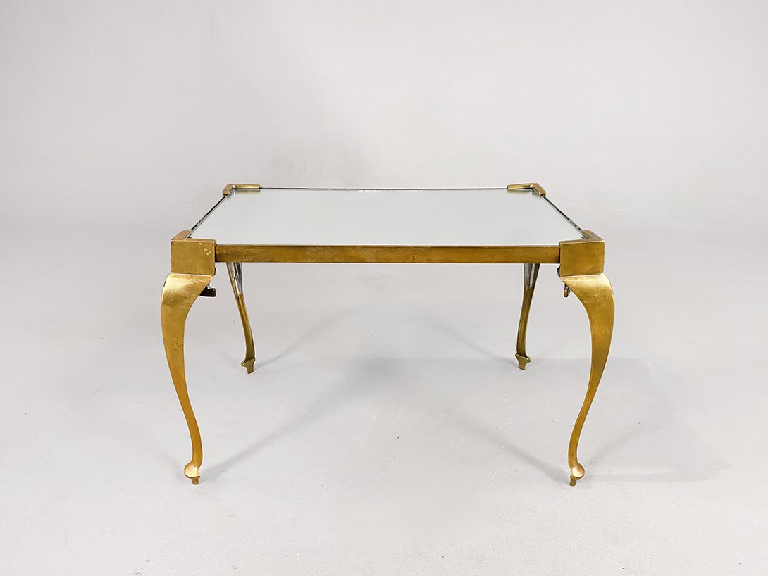 Foto Small Brass Table with Mirrored Tabletop h30x48x30