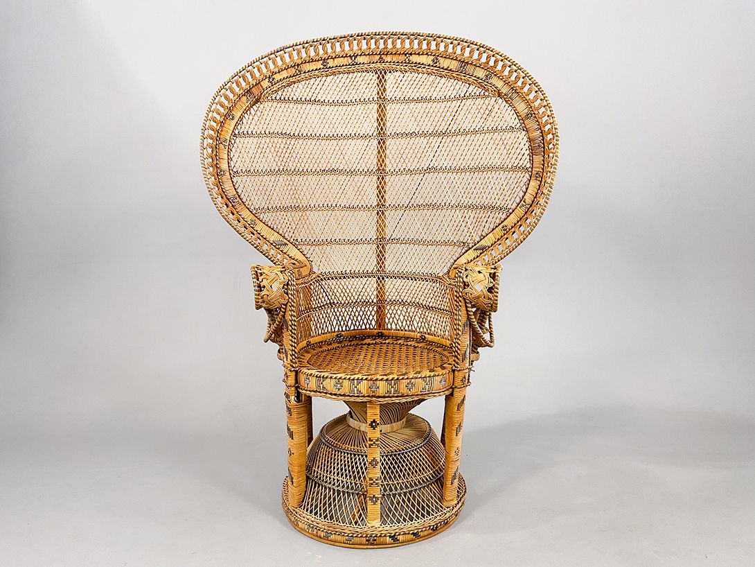 Foto Impressive Peacock Chair h148