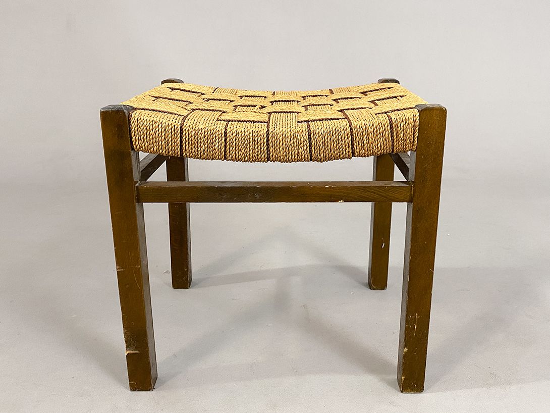 Foto Wickered Wooden Stool