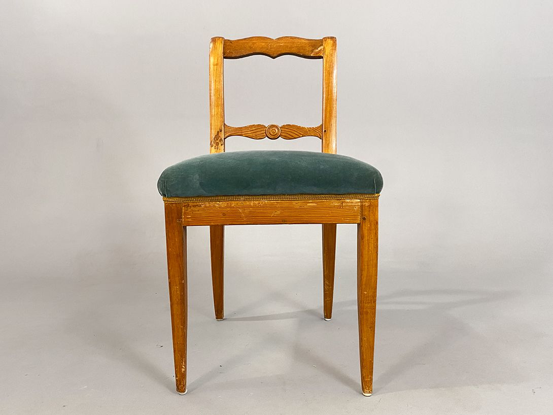 Foto Turquoise Velvet Upholstered Chair