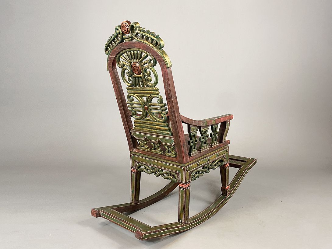 Foto Huge Antique Rocking Chair