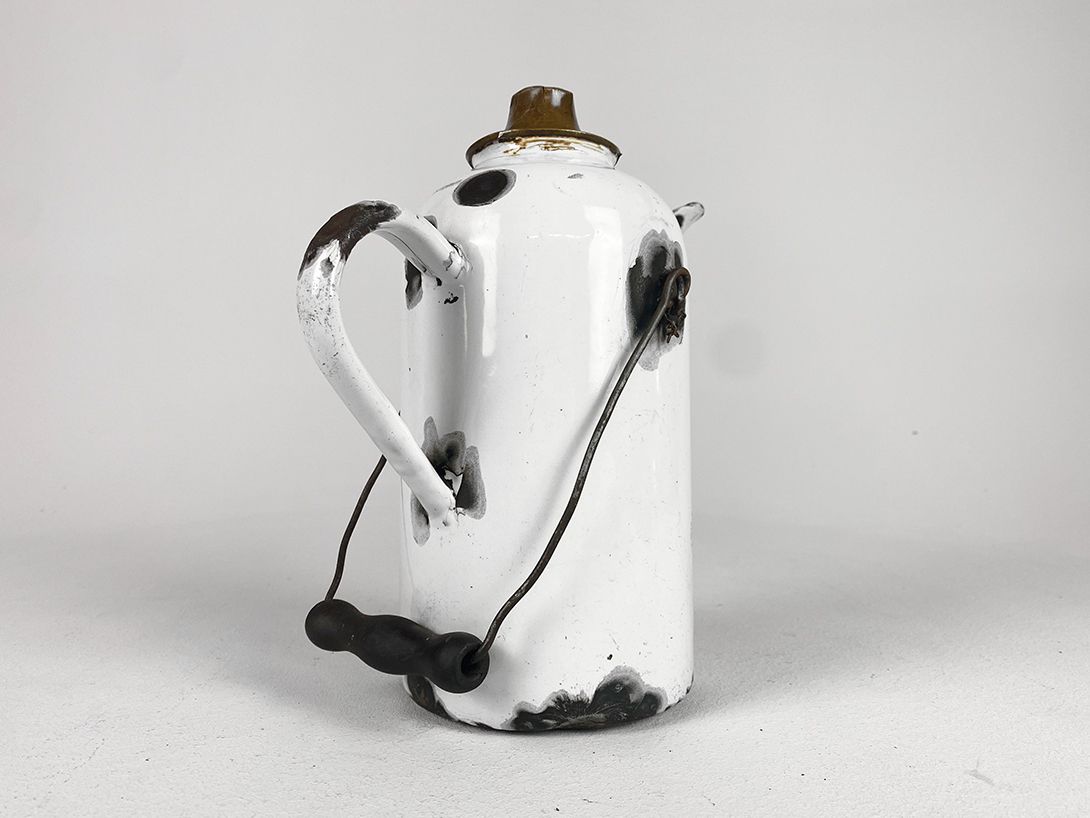 Foto Petroleum Tin Can