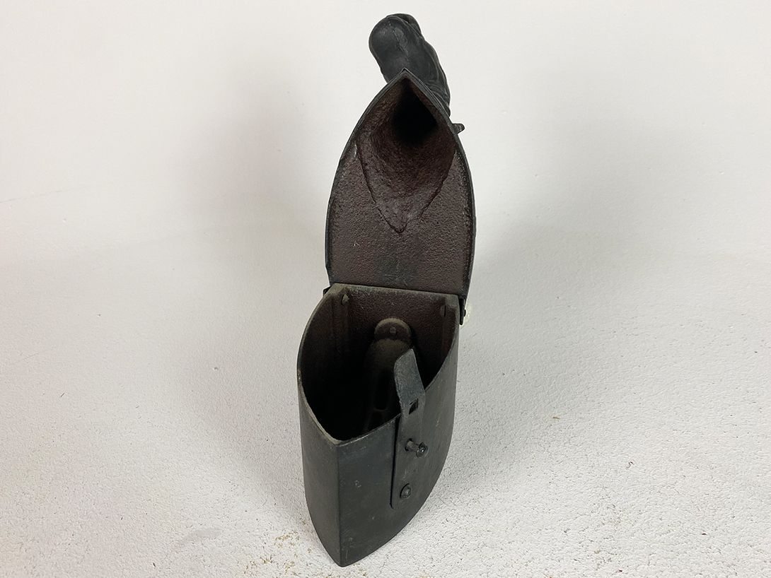 Foto Antique Dragon Iron