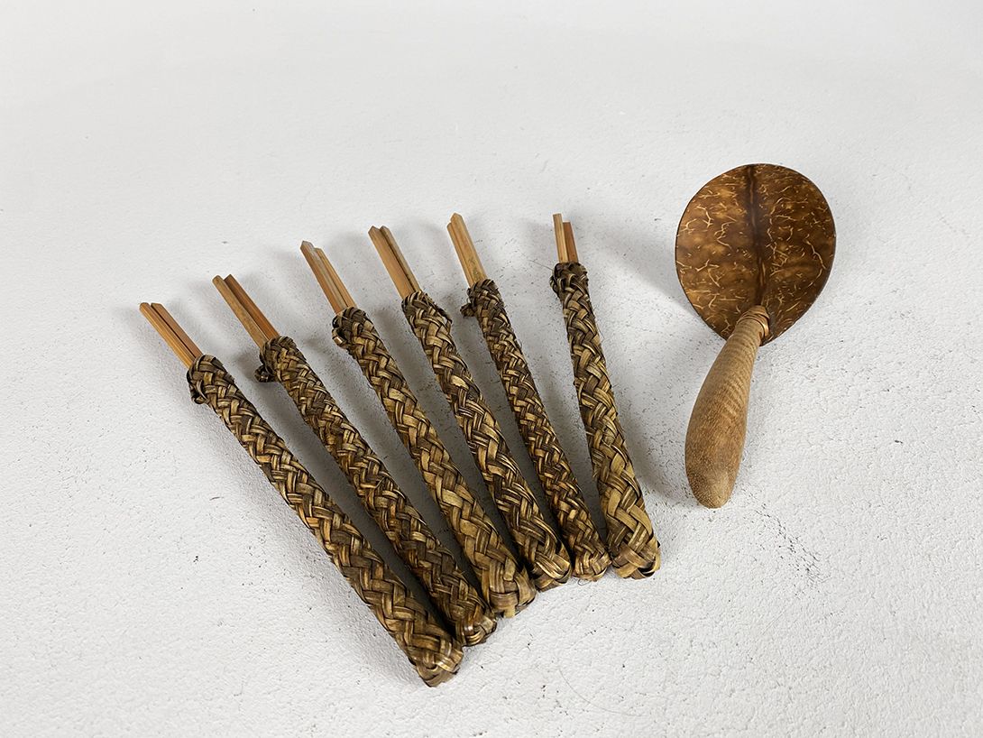 Foto Handmade Ramen Cutlery Set