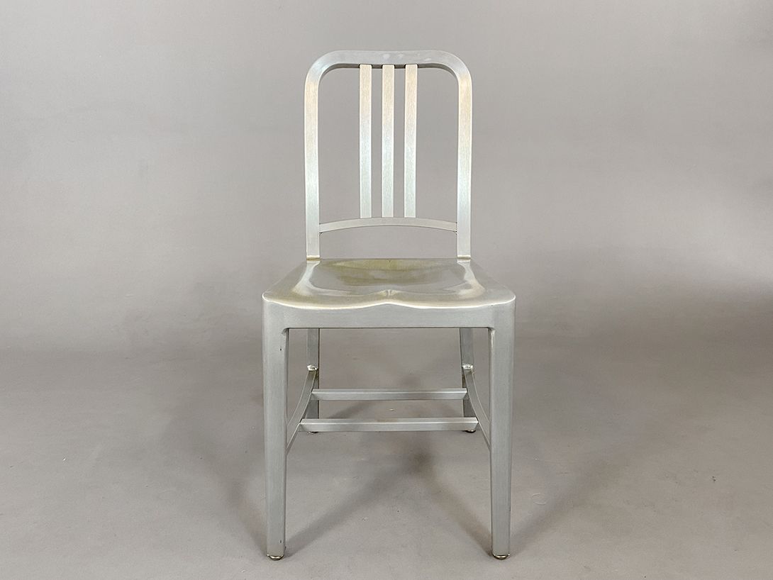 Foto Emeco Navy Chair, Coca Cola 111, brushed Aluminium